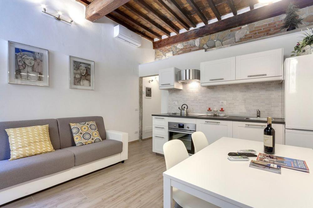 De 60 M² En Centro Histórico, Con 1 Habitación *