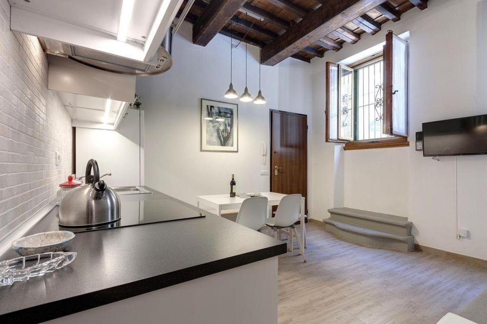 De 60 M² En Centro Histórico, Con 1 Habitación Apartamento Florencia