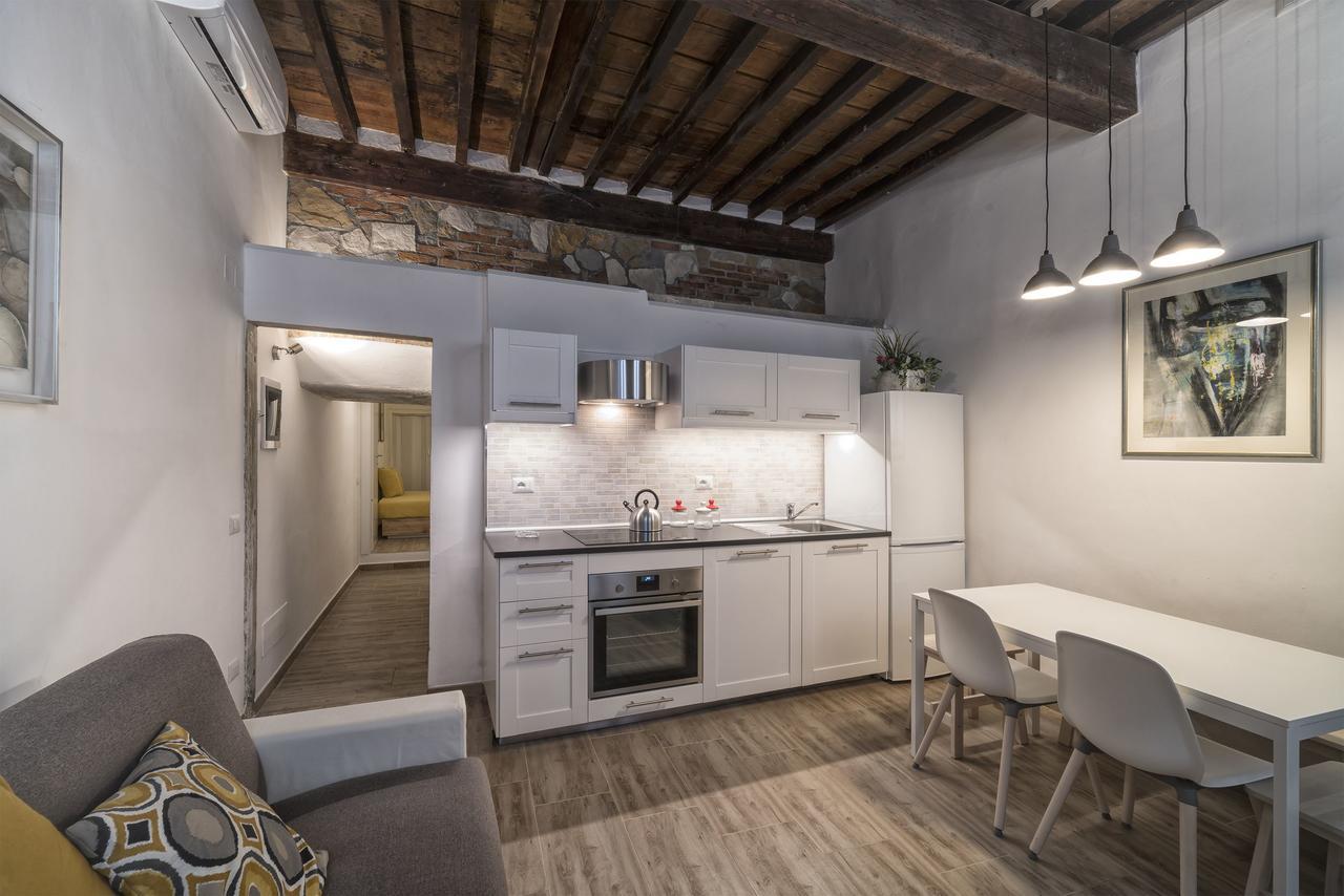 De 60 M² En Centro Histórico, Con 1 Habitación * Florencia