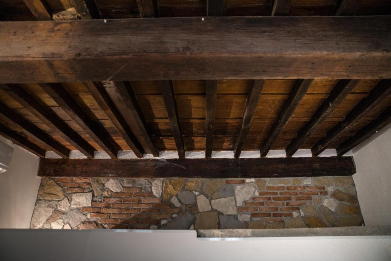 De 60 M² En Centro Histórico, Con 1 Habitación Apartamento